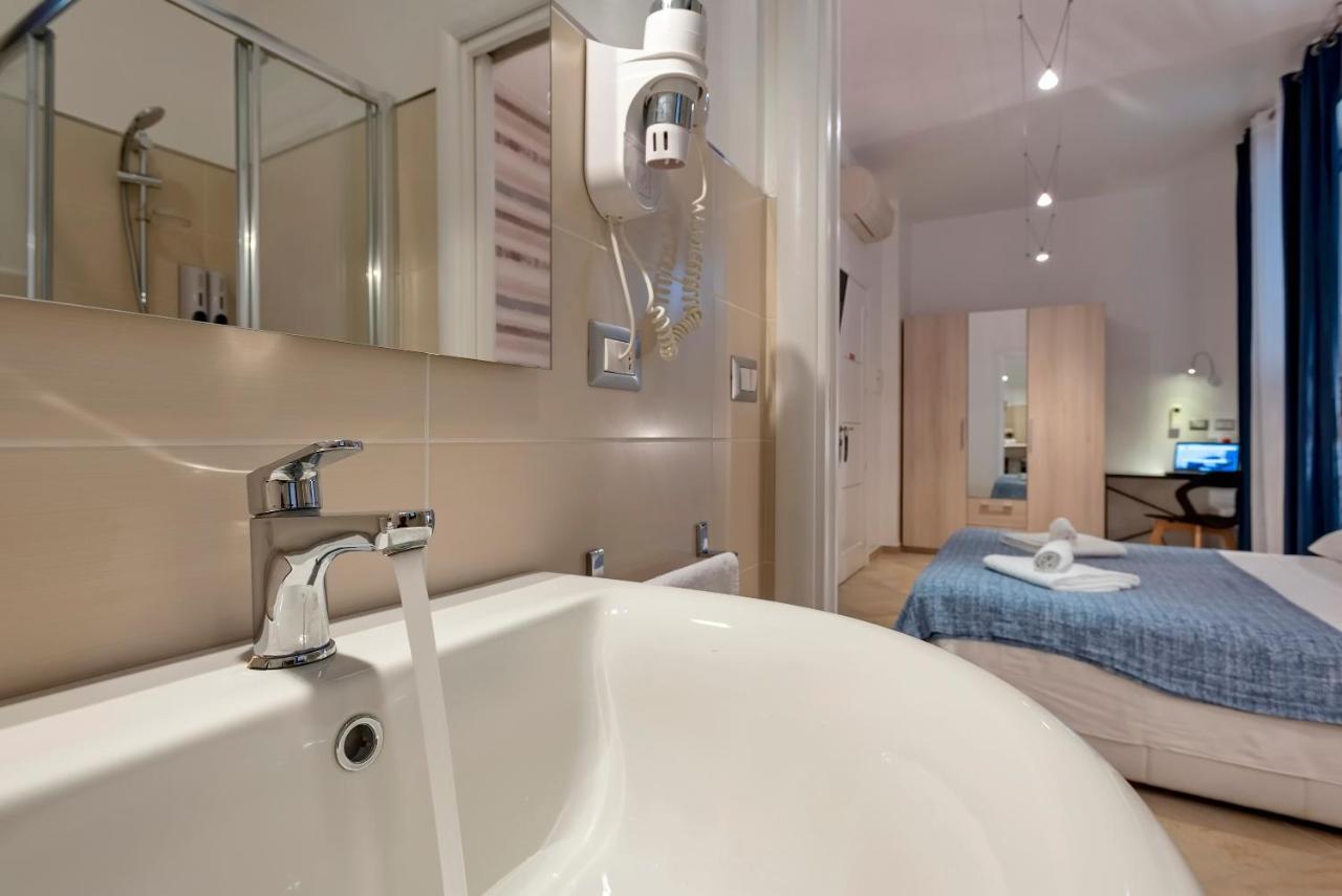 Double Room,202932583:JPEG